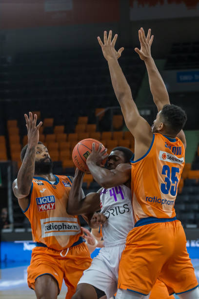 其背后的原 其背后的原