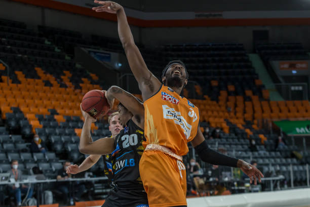 更是两支实 更是两支实